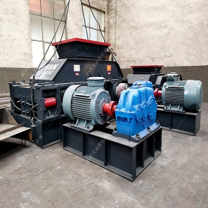 單臺大型河卵石破碎制砂機發貨圖片