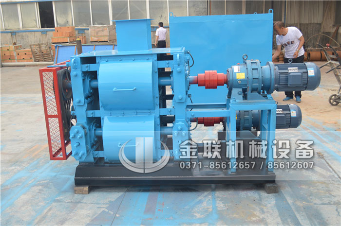 解決煤炭細(xì)粉機(jī)振動從哪些方面入手，它有哪些優(yōu)點(diǎn)？