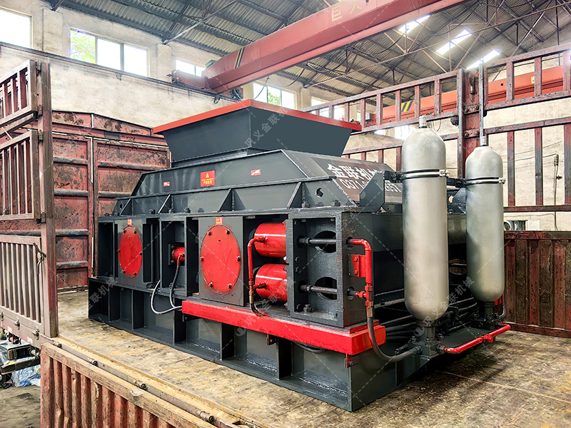 液壓對輥制砂機(jī)破碎一噸瓜米石，能出多少砂子？