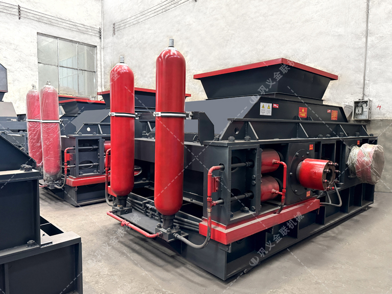 低轉(zhuǎn)速高壓力對輥制砂機，憑什么成為高品質(zhì)機制砂的 “粒形守護(hù)神”？