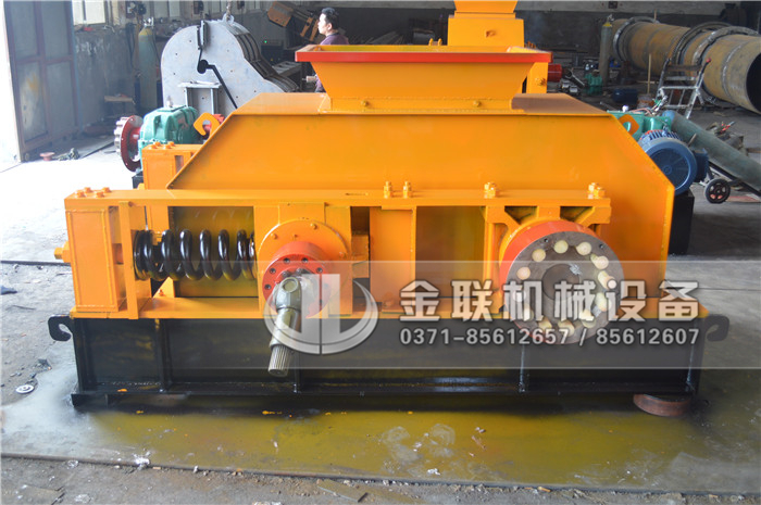 風(fēng)化砂制砂機(jī)