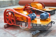 鵝卵石破碎機(jī)價(jià)格_小型鵝卵石破碎機(jī)多少錢一臺(tái)